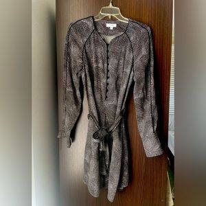 Equipment viscose dress.